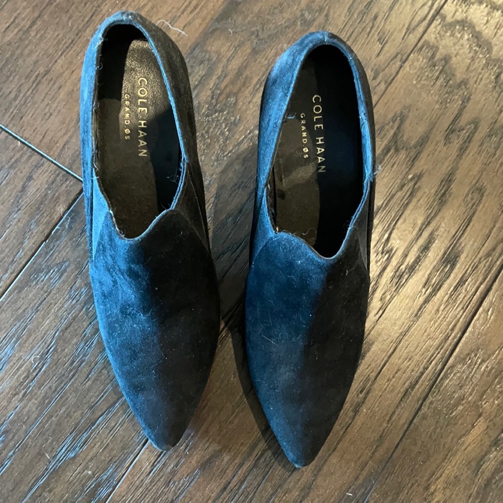 LIKE NEW Cole Haan booties- SIZE 5 BLACK SUEDE